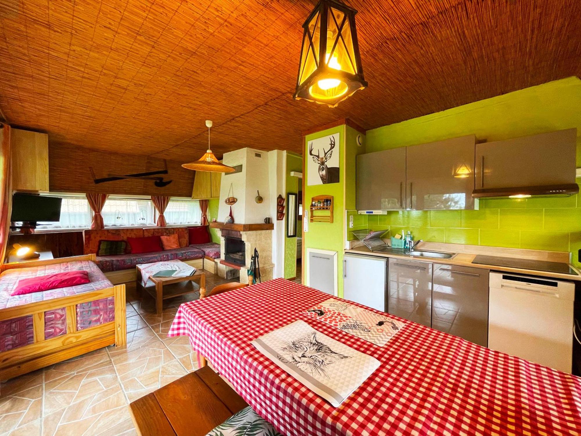 Chalets Des Trois Hetres Plombieres-les-Bains Exterior photo